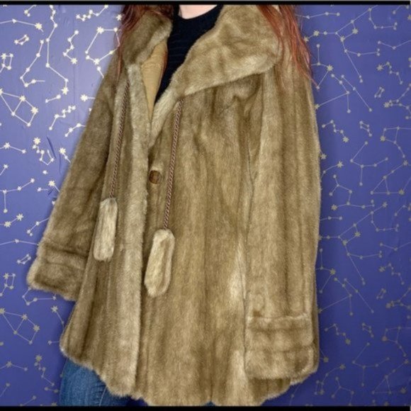 lykafur coats